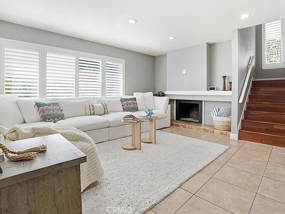 3rd image of 101 W Riverdale Ave Unit 9