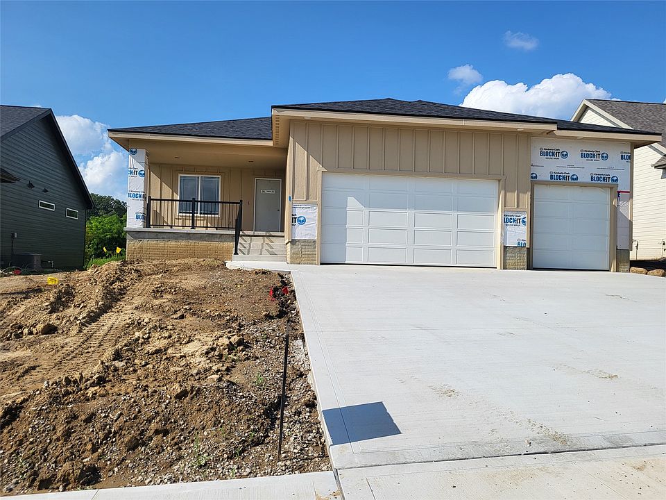 1st image of 1875 E Autumn Trail Cir