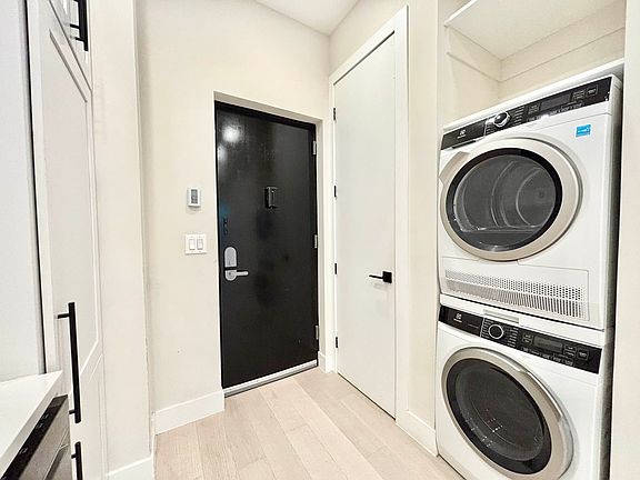 2nd image of 239 E 33rd St APT 3A
