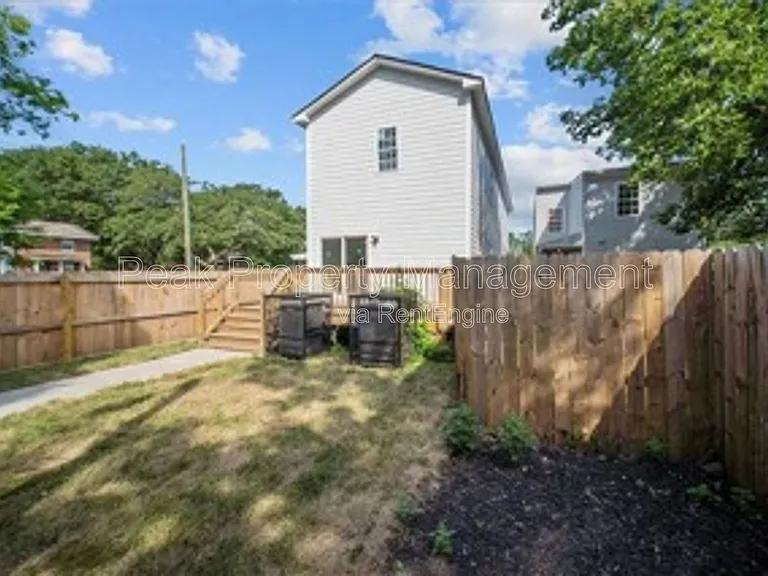 1203 N 19th St — Photo 3