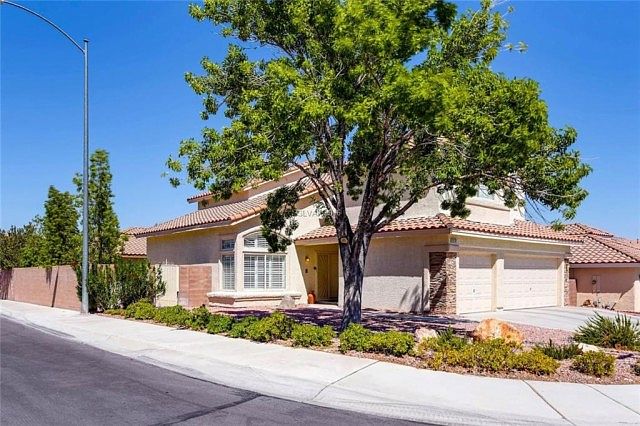 1st image of 9232 Estrada Ave