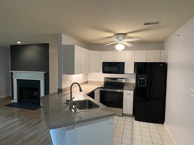 9 Tintern Ct #202 — Photo 2