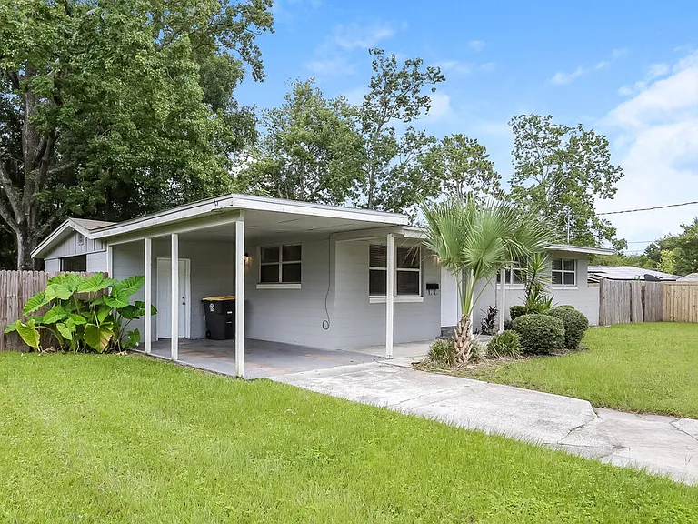 4733 Samba Dr — Photo 2