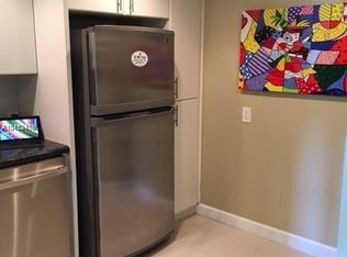 100 Bayview Dr APT 209, Sunny Isles Beach, FL 33160
