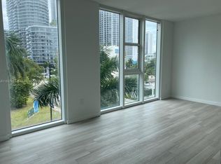 275 NE 18th St APT 406, Miami, FL 33132