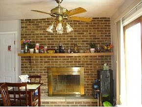 5th image of 21 Westwood Dr