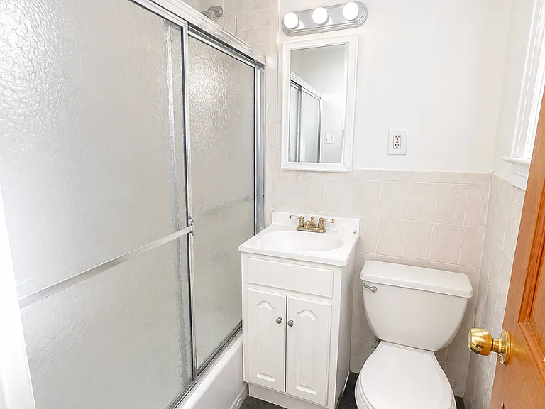 1815 Stockholm St #2F — Photo 11