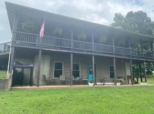 120 Edgefield Cemetery Rd, Byrdstown, TN 38549