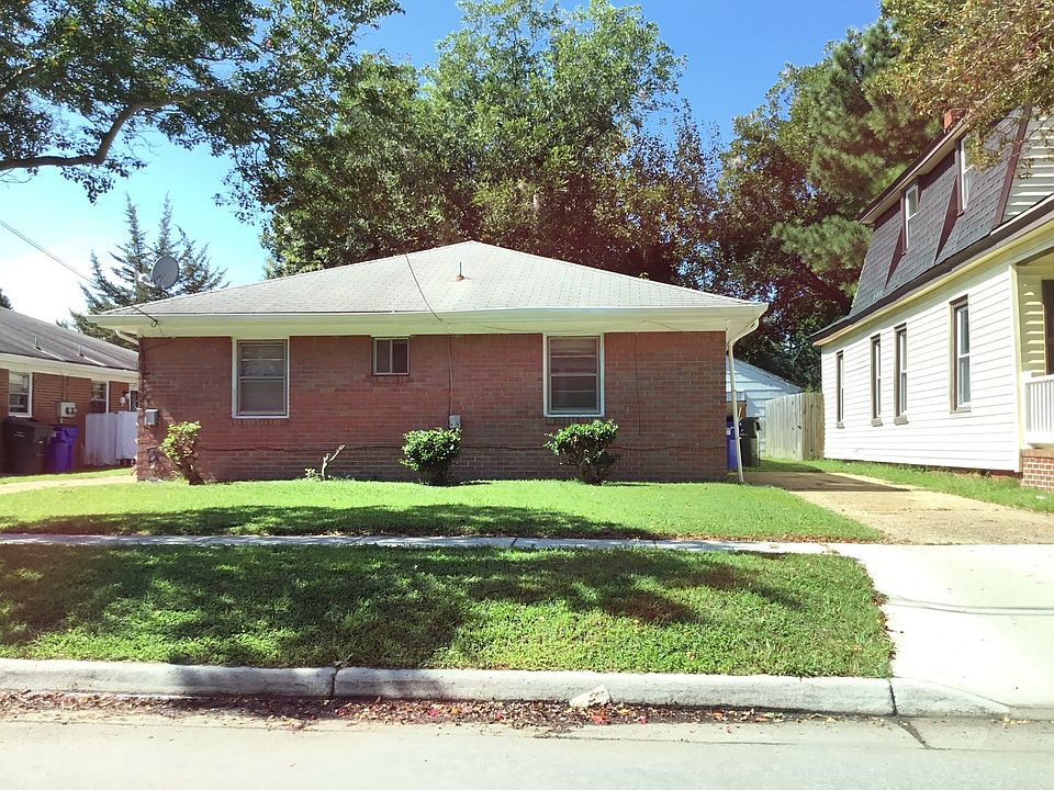 1st image of 3105 Peronne Ave #A