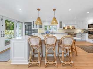 25 E Gate Rd, Wainscott, NY 11975
