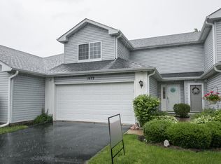 1653 Waterford Rd, North Aurora, IL 60542