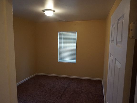 5th image of 2202 Isabelle St