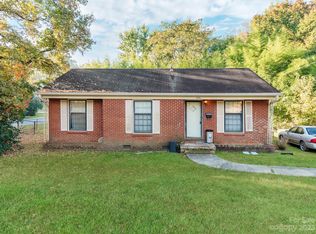 4401 Brooktree Dr, Charlotte, NC 28208