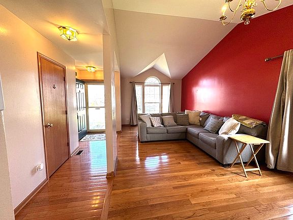 3rd image of 7506 Prairieside Dr