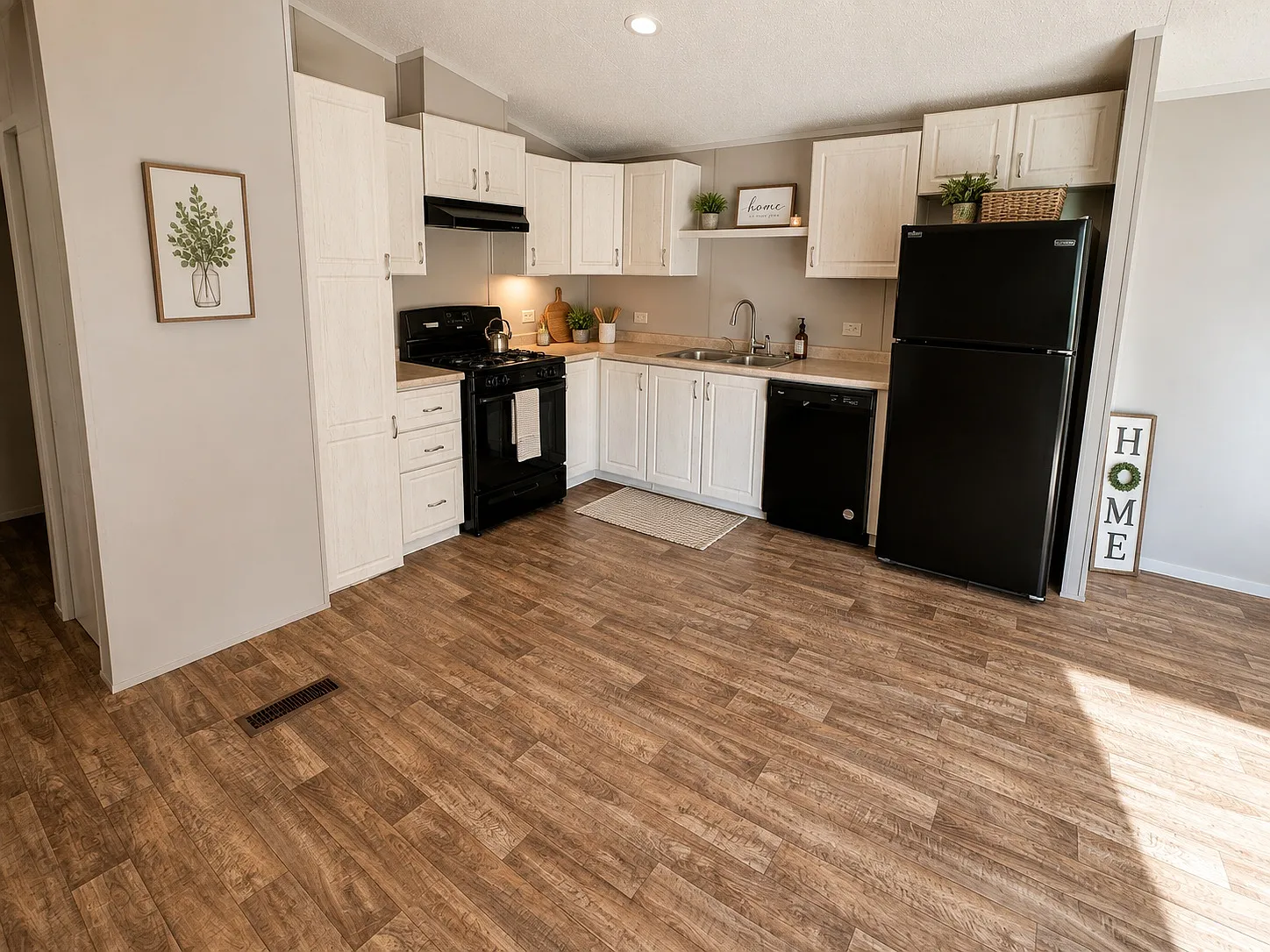 3 bed, 1024 sqft, $1,426 — Photo 4