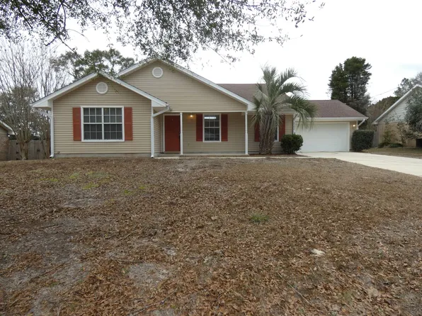 6592 Starboard Dr, Milton, FL 32570