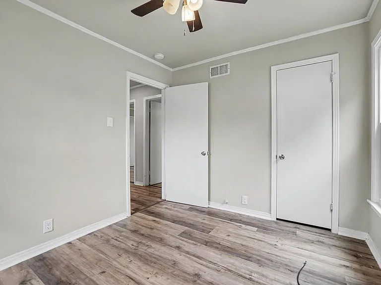 2407 N Shannon St — Photo 23