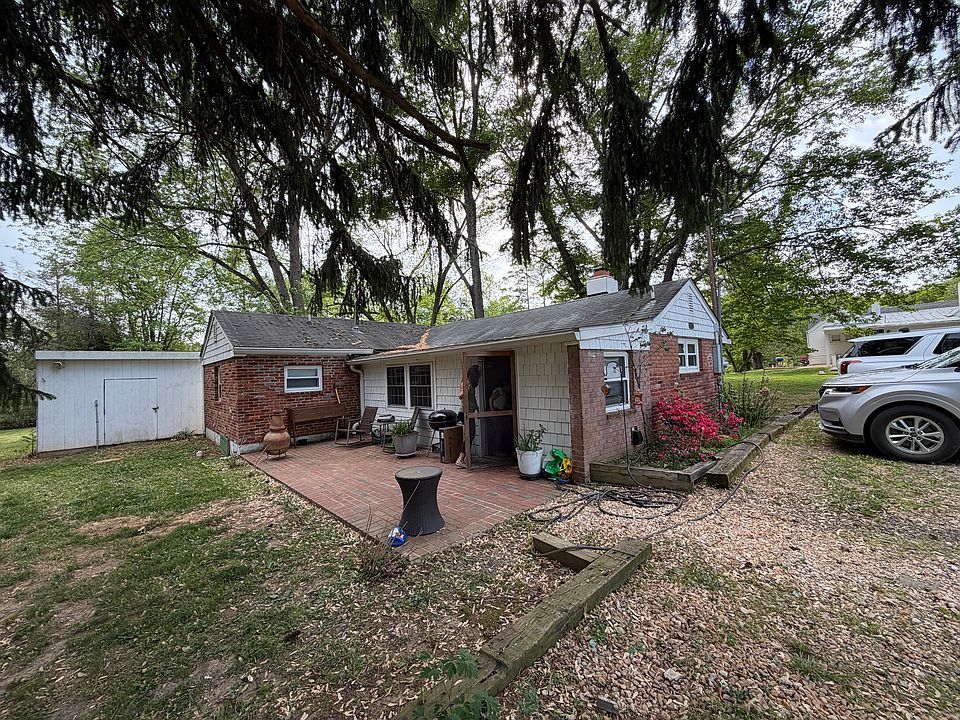 1st image of 4013 Graceland Ln