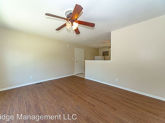 3rd image of 15411 White Ave
