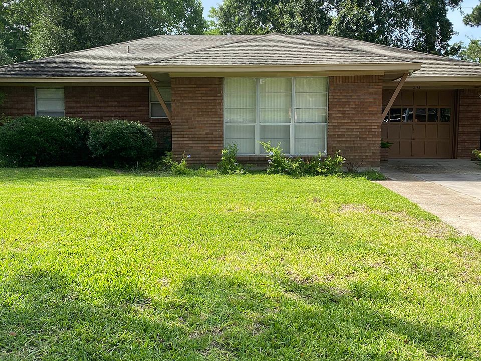 1st image of 2115 Gardenia Dr