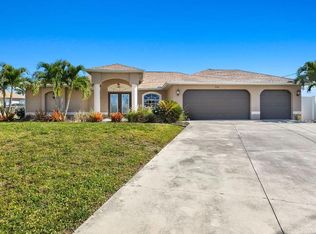 830 SW 36th Ter, Cape Coral, FL 33914