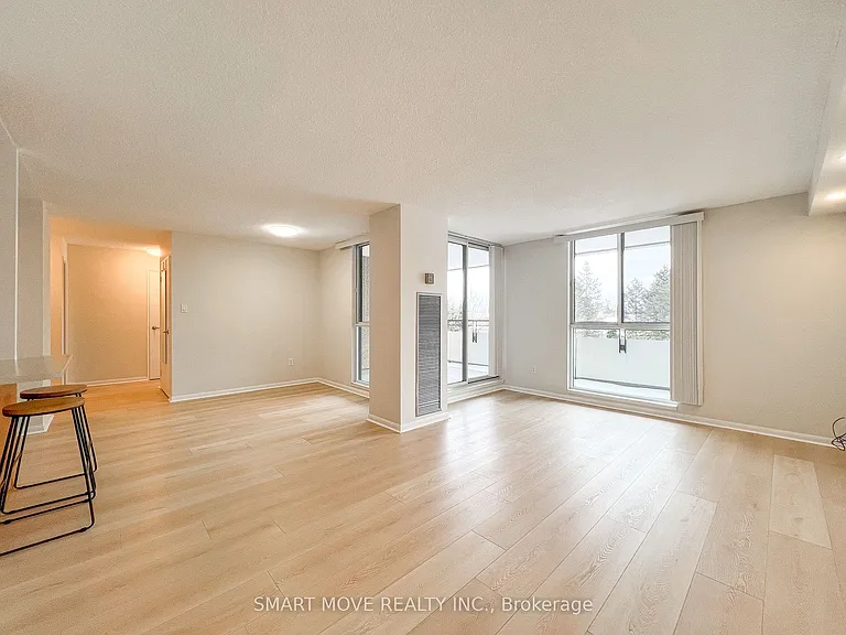 1300 Mississauga Valley Blvd #303 — Photo 9