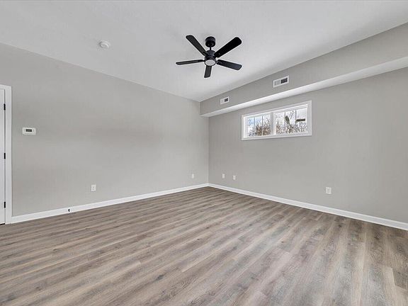 5th image of 415 7th St