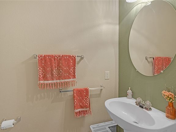 3rd image of 6729 Gold Yarrow St