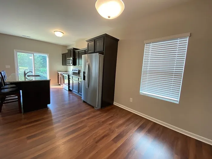 1221 Freeman View Dr — Photo 10