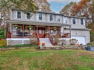 55 Whisper Ln, North Kingstown, RI 02852
