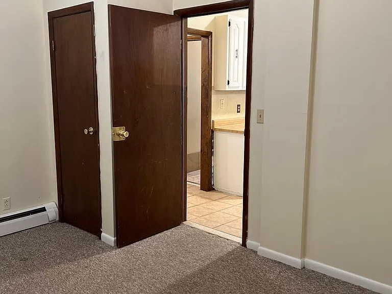 228 Northampton St — Photo 8