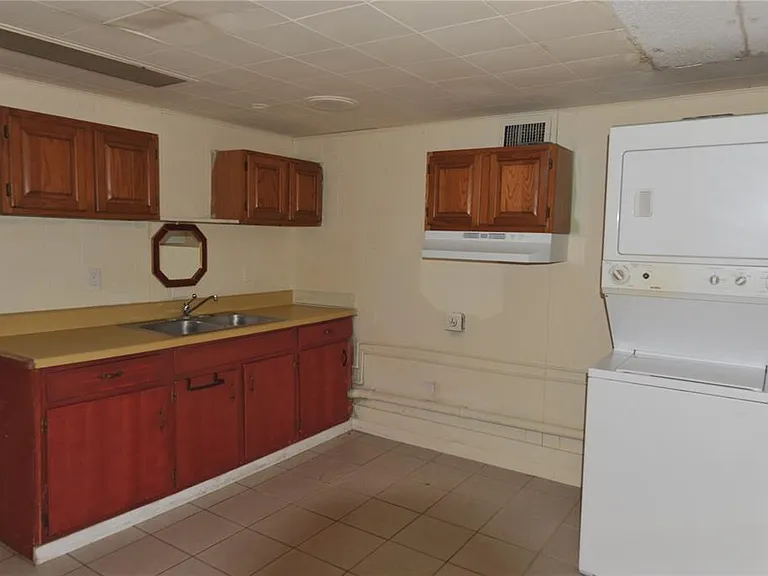 1410 NW 7th Rd — Photo 31