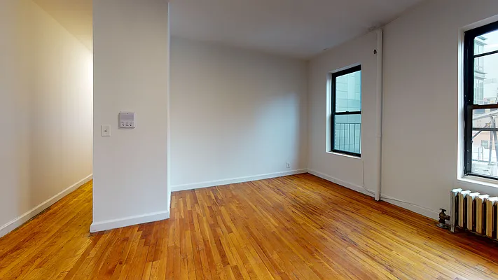 Rented by Bond New York | media 7