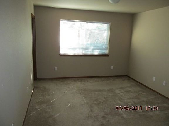 2nd image of 1006 109th Street Ct E Unit 42