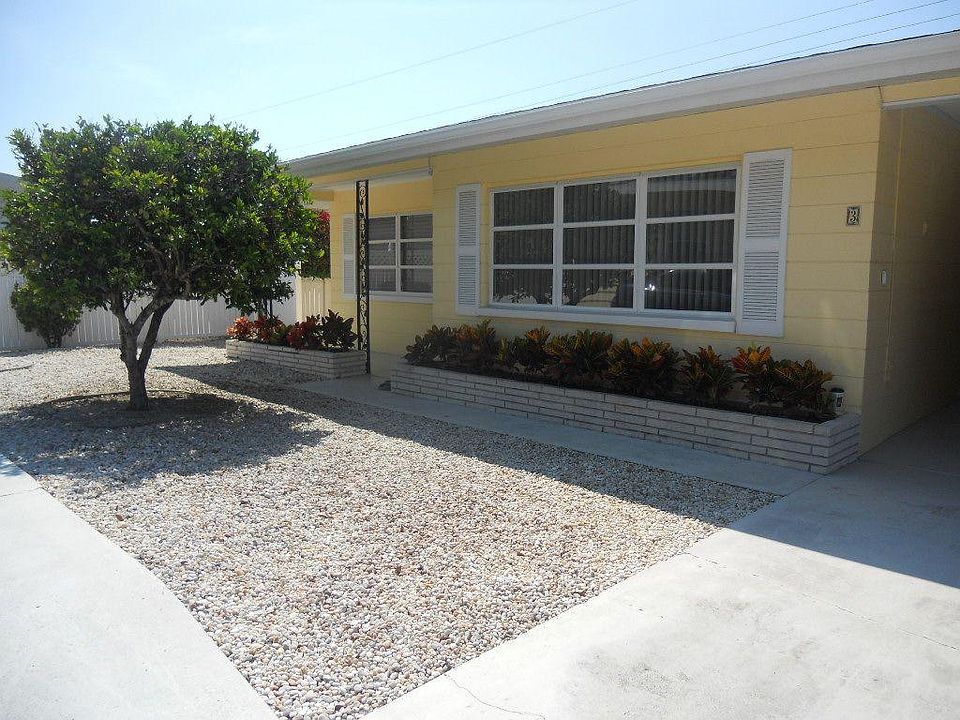 1st image of 513 Manatee Ct APT 3