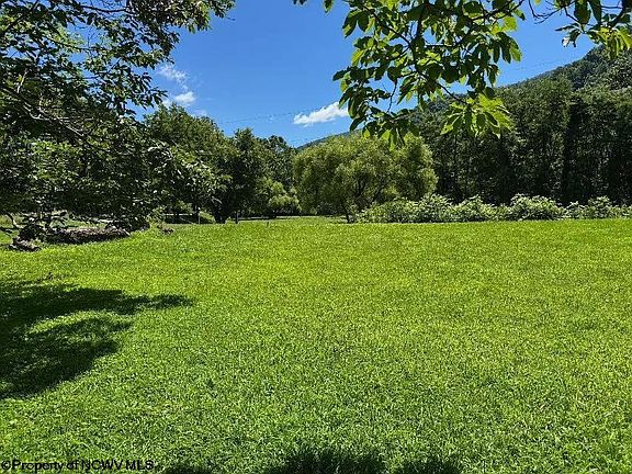 2nd image of Brooklyn Heights Rd