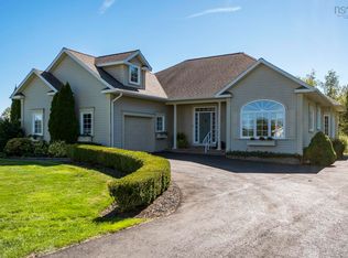 35 Deer Haven Dr, Kentville, NS B4N 0B8