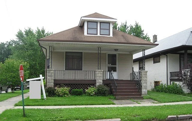 2535 Birdsall St photo 1