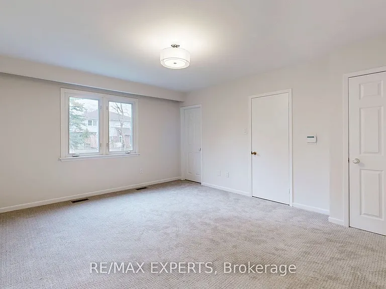 187 Cassandra Blvd — Photo 19