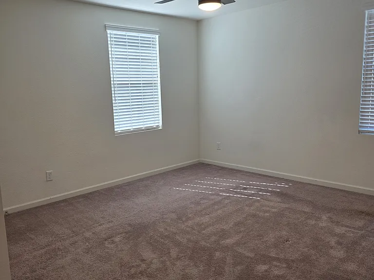 15357 Trolley St — Photo 28