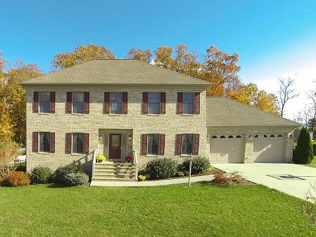 1st image of 2000 Marigold Cir