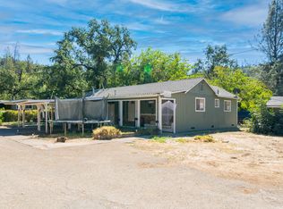 19819 Rhode Island Rd, Redding, CA 96003
