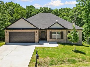 29 Chatham Dr, Bella Vista, AR 72714