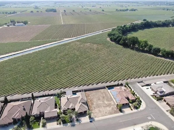 19911 Windwood Dr, Woodbridge, CA 95258