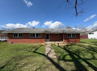 78 Halbert Ave, Vanceburg, KY 41179