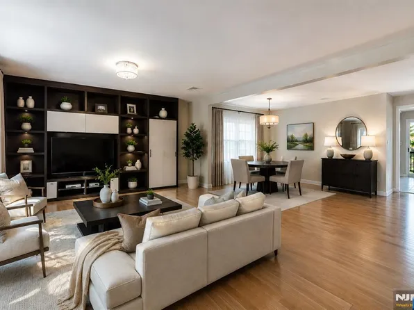 253 Warren Ave, Fort Lee, NJ 07024