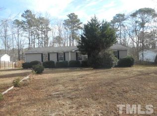 8217 Fieldcrest Ln, Fuquay Varina, NC 27526