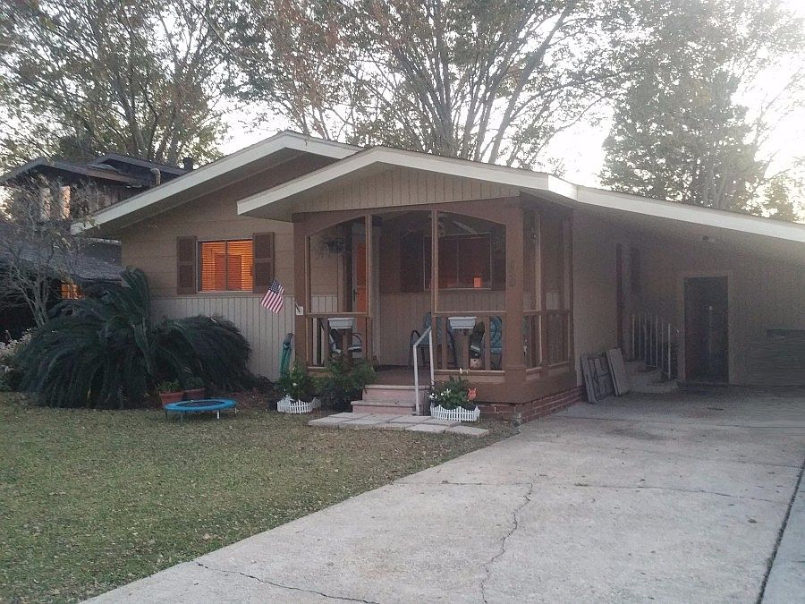 2nd image of 420 Clark Rd