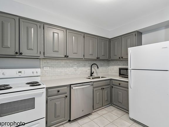 2nd image of 707 E Falcon Dr #C207