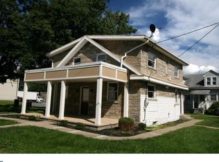 276 Shore Dr, Leesport, PA 19533